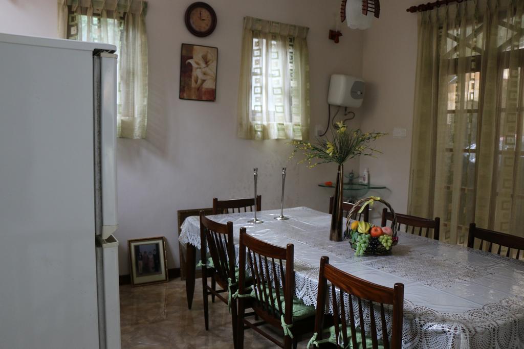 Araliya Home Stay Kandy Ngoại thất bức ảnh