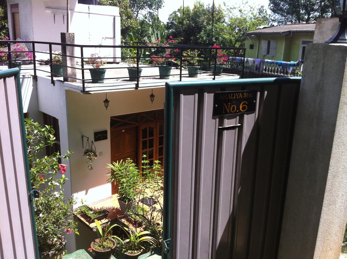 Araliya Home Stay Kandy Ngoại thất bức ảnh